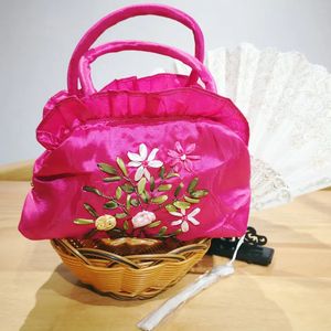 Китайский стиль розовая красная глянцевая ткань с ручкой восточной традиционной ленточной вышивки ручной работы ленты