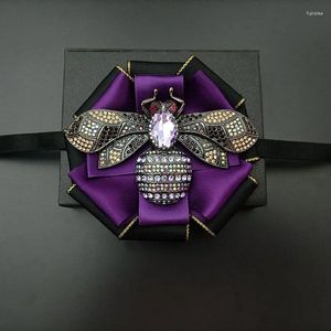 Bow Ties Big Rhinestone Bee Tie Erkekler High-End İş Ziyafet Düğün Yakası Çiçek Lüks Orijinal Tasarım El Yapımı Takı Besheler