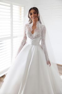 Muhteşem saten balo elbisesi gelinlik dantel boyun uzun kollu kilise gelinlik prensesi vestidos de mariage kabarık etek