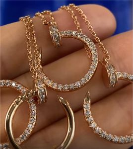 Moda Tasarımcısı Bent Tırnak Kolye Kolye Bakır Çerçeve 18K Rosegold/Gold/Sterling Gümüş Hediye Kutusu Ambalajı