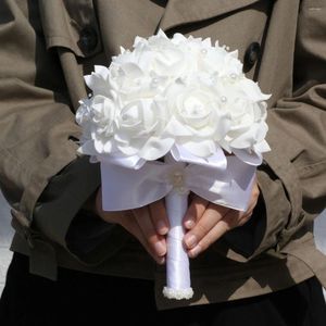 Fiori decorativi Pearl PE Flower Bridal Bouquet Feam di simulazione artificiale Forniture di simulazione