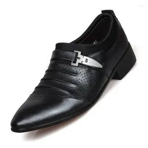 Sıradan Ayakkabı Tasarımcı Erkekler Giyim Gölge Patent Deri Lüks Moda Damat Düğün İtalyan Tarzı Oxford