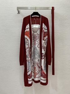 2024 Yeni Bahar Üstleri Milan Pist Sweaters V Boyun Uzun Kollu Yüksek Son Jacquard HARDIGAN Kadın Tasarımcı Giyim 0421-12
