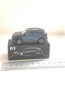 Auto im Laden 1:64 Skala Lynk Co 01 SUV -Legierung Simulation Sammlung Auto Modell Metallspielzeug statische Sandbox -Ornament Geschenk Souvenir