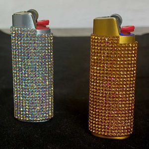Lighters Fashion Bling Rhinestone Crystal Crystal Conte Cover Sleeve Metal Metal Parlak Çakır Tutucu BIC Tam Standart Boyut Daha Çakır Tip J6 T240422