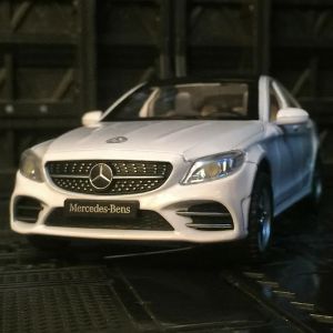 Araba 2021 Yeni Diecast Model Arabalar 1:32 Alaşım Minyatür Mercedes Benz C260L Metal Araç Çocuk Hediyeleri Koleksiyonu için Geri Çekiyor