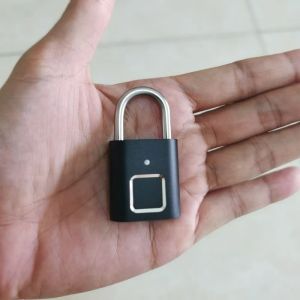 Kontrol kapı kilidi parmak izi asma kilit USB şarj edilebilir mini çanta akıllı ev parmak izi kilitler Brezilya elektroniğine ücretsiz gönderim