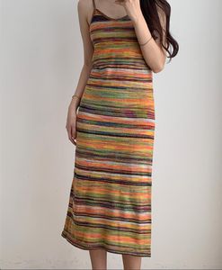 2024 Yaz Sandr o Örme Elbise Kadınlar Yaz Renkli Şeridi Asma Etek Uzun Stil Zarif V Yağlı Uzun Etek