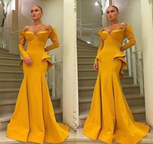 2018 İnanılmaz fırfırlar detay uzun kollu gece elbiseler sarı tatlım tam uzunlukta seksi denizkızı dubai Arapça balo elbisesi partisi g6007824