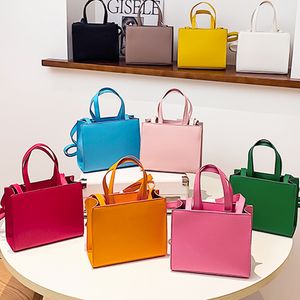 Bolsa de designer de moda bolsa de bolsa de bolsa de ombro de mensageiro que transporta sacos de compras de grande capacidade Bolsa feminina Bolsa de alta qualidade Luxo Multicolor Sacos de luxo