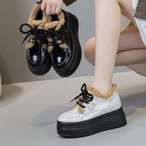 Sıradan Ayakkabı Kış Patent Deri Kadın Platform Sıcak Peluş Peluş Kalın Sole Dişi Kauçuk Yüksek Topuklu Ayakkabı