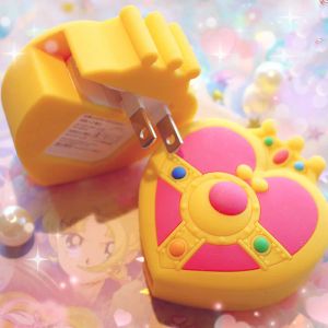 Зарядные устройства аниме Sailor Moon Cosmic Heart Compact USB AC ADAPTER Adapter Mobile Phone Charger Cosplay Reps Женские подарки