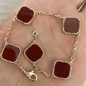 Bilezik Tasarımcı Lüks Bilezikler Kadınlar İçin Jewlery Tasarımcısı Popüler Akik İnci Takım Kabuğu Kaplamalı Altın Bilezik Kadın Düğün Süs Hediyesi ZB002 B4