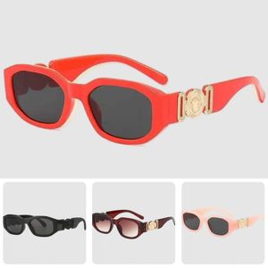 Designer di lussuosi occhiali da sole da sole Polirizzati occhiali da sole opzionali donne untte de soleil occhiali UV 400 bereige di alta qualità universale pj008 h4