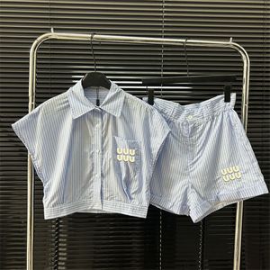 Mektup Çizgili Kadın Tankları Tişört Şortu Lüks Tasarımcı Günlük Günlük Singlet Bluz Üstleri Şort Kıyafetleri Mavi Yong Lady Kız Sokak Tarzı Gömlek Set