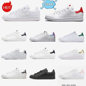 2024 Classic Stan Smith Superstars Rrote Shoes Men Men Women Trainers Triple Black White Red Silver Green Pink Navy Blue Sports Designer Shoe Roging Contingers S3 S5