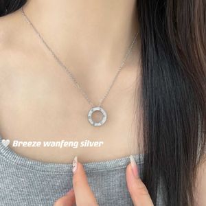 Marca de designer S925 Sterling Silver Light Luxury Full Zirconium Circle Circle Colar Carter Fashion Niche Design Ins Sweater Chain Culc