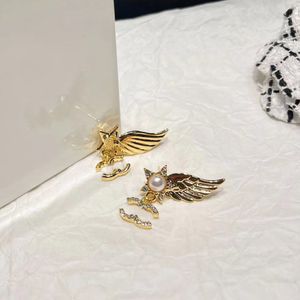 18K Altın Kaplama Tasarımcı Mektup Küpe Lüks Marka Kadınların Güzel Küpe Rhinestone İnci Kolye Küpe Düğün Takı Süsleri Tatlı