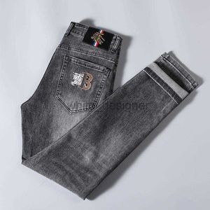 Tasarımcı kot pantolon canlı yayın moda bahar yaz yeni işlemeli ince fit küçük bacak kot erkek erkekler üst düzey elastik duman gri gençlik tarzı