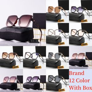 Новые дизайнерские солнцезащитные очки Unisex Classic Eglasses Goggle Outdoor Beach Sun Glasses для мужчины -женщина смешайте цвет. Дополнительный париж
