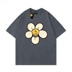 Marka Çekmece Gömlek Erkekler Tasarımcı Yüz Yaz Çizimi Haikyuu Kadın Tee Gevşek Üstler Yuvarlak Boyun Drew Hoodie Çiçek Şapkası Küçük Sarı Yüz 1213
