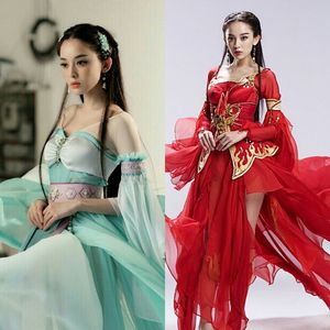 Orienttown'da Eski Peri Klasik Dans Kostümü Kırmızı Yeşil Cosplay Elbise Seksi ve Zarif Çevrimiçi Oyunlar Hanfu Kıyafetini Yapıyor