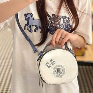 10a Moda Omuz Beyaz 2024 Kek Yeni Yuvarlak Tasarımcı Kantin Glacier College Kadın Çantaları Varsity Bag Stil Oxegm