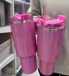 Estoque dos EUA Pink Cosmo Parada Flamingo Tumbler Target Red Quenching Co Branded Day Day Presente 40 oz de copo Tampa e garrafa de água de copo de palha 0129