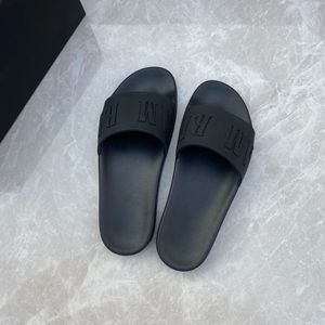 Tasarımcı Slaytlar Erkek Sandalet Duş Odası İzleme Deri Web Siyah Ayakkabıları Moda Yaz Sandalet Plaj İzleyicileri Yüksek Kaliteli Günlük Otel Terlik Erkek