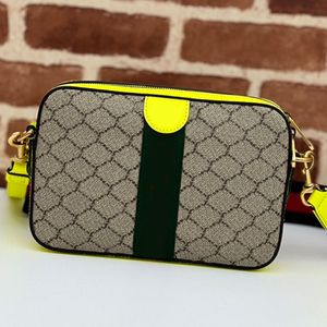 Tasarımcı Çantalar Erkekler Hafta Sonu Crossbody Bag Üst Ayna Kalitesi Küçük Bel Çanta Desenleri Çizgili Şerit Elemanlar Tuval Deri Boru Kırmızı Yeşil Şerit Çanta Çanta