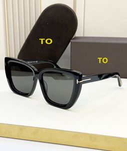 Tom Sunglasses Designer FT0920 Güneş Gözlüğü için Tom Markası Resmi Web Sitesi 1: 1 Klasik Plaka Çerçevesi Modaya uygun Erkekler Retro Güneş Gözlüğü