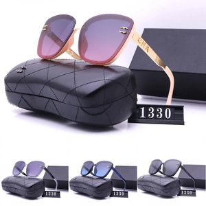 Toptan Erkek Tasarımcı Güneş Gözlüğü Yaz Gündelik Güneş Gözlüğü Kadın Gradyan Renk Lensleri Gafas de Sol Shades Unisex Modaya Modaya Gizli UV 400 MZ133 H4