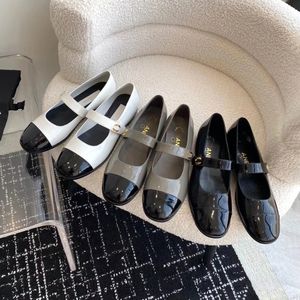 Lady Fashion Soater Loafers Mary Jane Ayakkabı Kadın Ofis Balo Elbisesi Yüksek Topuk Deri Eğitimler Tasarımcı Erkekler Kanal Yumuşak Spor Lüks Kauçuk Koşu Platform Ayakkabı
