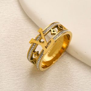 Anel de luxo estilo clássico anel de diamante 18k banhado a ouro jóias mulheres amor anel presentes de festa de casamento