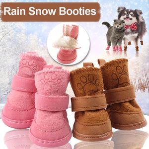 Köpek giyim 4pcs/set su geçirmez kış sıcak ayakkabılar köpekler için sevimli botlar kar yürüyüş pamuk karışımı yavru spor ayakkabılar kalın yağmur patikleri