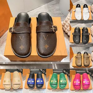 2024 Tasarımcı Büyük Boyutlu Erkekler Terlik Kadınlar İçin Kauçuk Sandal Kaydırıcılar Moda Sandy Beach Sandalet Yaz bayanlar Erkekler Baskı Square Unisex Terlik Düz Ayakkabı Lvity