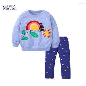 Giyim Setleri Küçük Maven 2024 Gençler için Kıyafet Bebek Kızlar Pamuk Karikatür Gökkuşağı Gökkuşağı Salyangoz Hoodie Sonbahar Kids