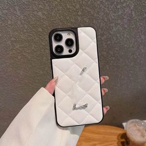 iPhone 15 Pro Max Designer Puffy Phone Case for Apple 14 13 12 11 Samsung Galaxy S24 S23 S22 Note 20 Ultra Luxury PU Leather Diamond Pattern Back Cover Coque Fundas White