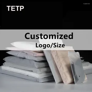 Подарочная упаковка TETP Матовая/прозрачная сумка на молнии Индивидуальный размер логотипа Текст Домашняя одежда Упаковка Поддержка хранения для малого бизнеса