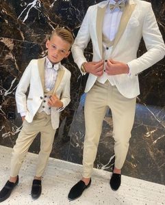 Отец и сын Мужские костюмы Жених Смокинги 3 шт. Кремовый белый цветочный узор Slim Fit Коктейльная вечеринка Деловые костюмы на заказ 240123
