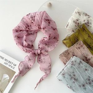 Eşarplar Kadın Çiçek Şifon Küçük Kare Eşarp Baskı Sargısı Folard Bahar Kerchief Tie Diy moda mendil Boyun Sıska