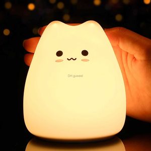 Gece Işıkları Mini Kawaii Popüler Kedi Bebek Gece Lambası 7-Renk Pat Touch Renk Değiştiren Göz Koruma Başucu Gece Işığı Çocuk YQ240207