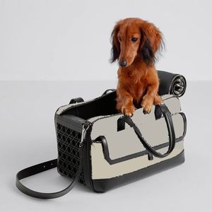 Yuexuan tasarımcı çantası yeni nefes alabilen taşınabilir kedi ve köpek evcil hayvan çantası vintage evcil hayvan malzemeleri omuz el moda evcil hayvan crossbody çanta kadınlar lüks tote toptan