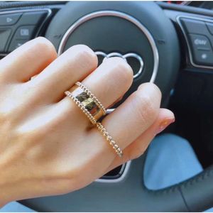 Tasarımcı Van Cleaf Bilezik VCAS Fanjia Yüksek Sürüm İngilizce İmza Yüzük Kadın Kaleidoskop Top Şanslı Ring 18K Gül Altın