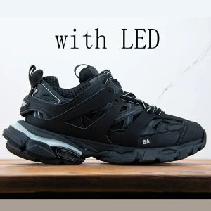 Lüks Bayan Tasarımcı Ayakkabı Dışarıda Dışarıda Günlük Ayakkabılar Track 3.0 Sneaker Lighted Gomma Deri Eğitmeni Naylon Mavi Baskılı Platform Sporcular Erkek Eğitmenler Led Ayakkabı