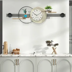 Duvar Saatleri Nordic Modern Tasarım Sessiz 3D Büyük Minimalist Saat Sanat Metal Xenomorph Yatak Odası Horloge Murale Ev Dekor