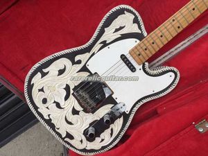 Waylon Jennings Preto e Branco Ferramentado Couro Vintage Guitarra Elétrica Maple Neck Fingerboard Dot Inlay Capa de corpo esculpida à mão em couro