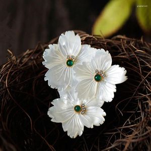 Broşlar cmajor narin beyaz çiçekler broş süslemeli yeşil dağıtım takı kolye