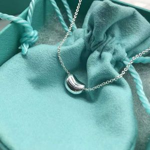 Kolye Kolye S925 STERLING Gümüş Tiffanynet Şanslı Fasulye Püskül Kolye Lüks Lüks Neckchain 2022 Yeni Kadınlar Yaz Klavikül Zinciri Geniş Bean Kolye
