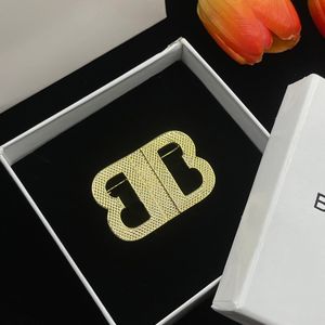 Moda Altın Broş Erkekler Hoop Küpe Kadınlar İçin Lüks Tasarımcı Mücevherleri Mektup BB PINS Broşes Klasik Kulak Çabaları Bayan Tasarımcılar Küpe Parti Hediyeleri